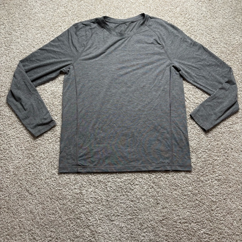 Lululemon Men’s Reflective Accent Long Sleeve